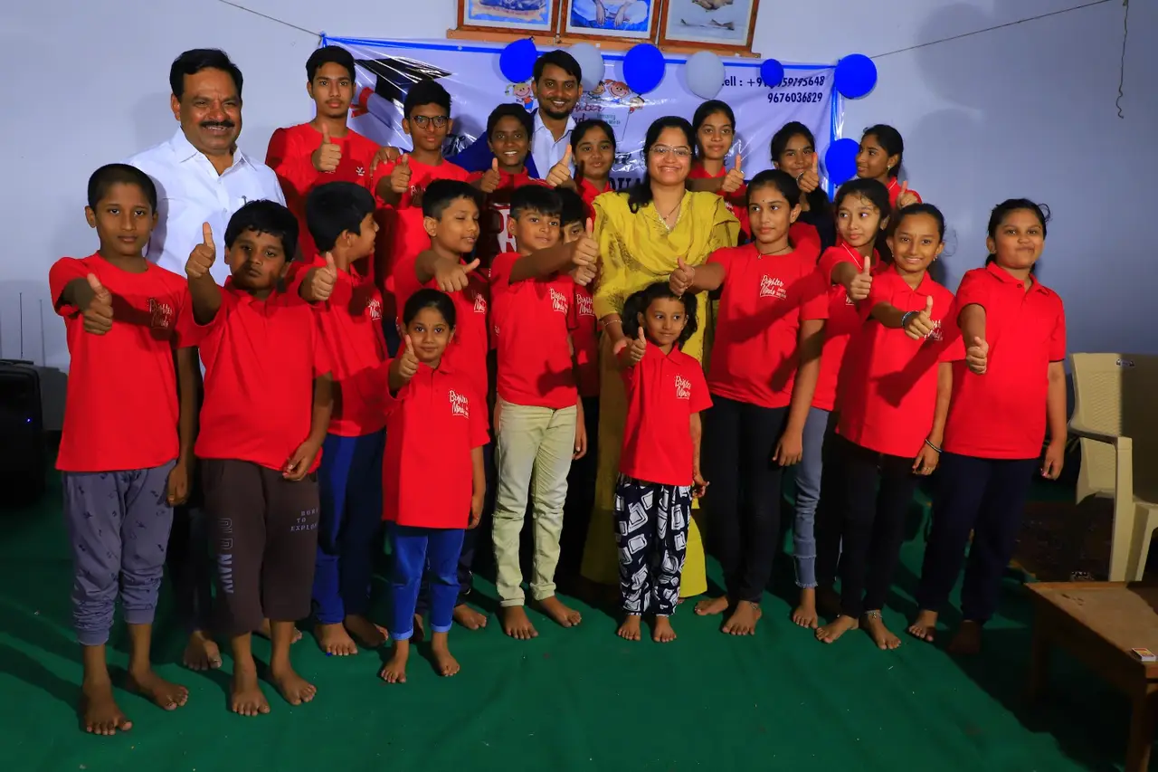 Memory Training for Parents by Dr. Venkatesh Palakula 49 Memory trainer Venkatesh Palakula teaching brain development techniques