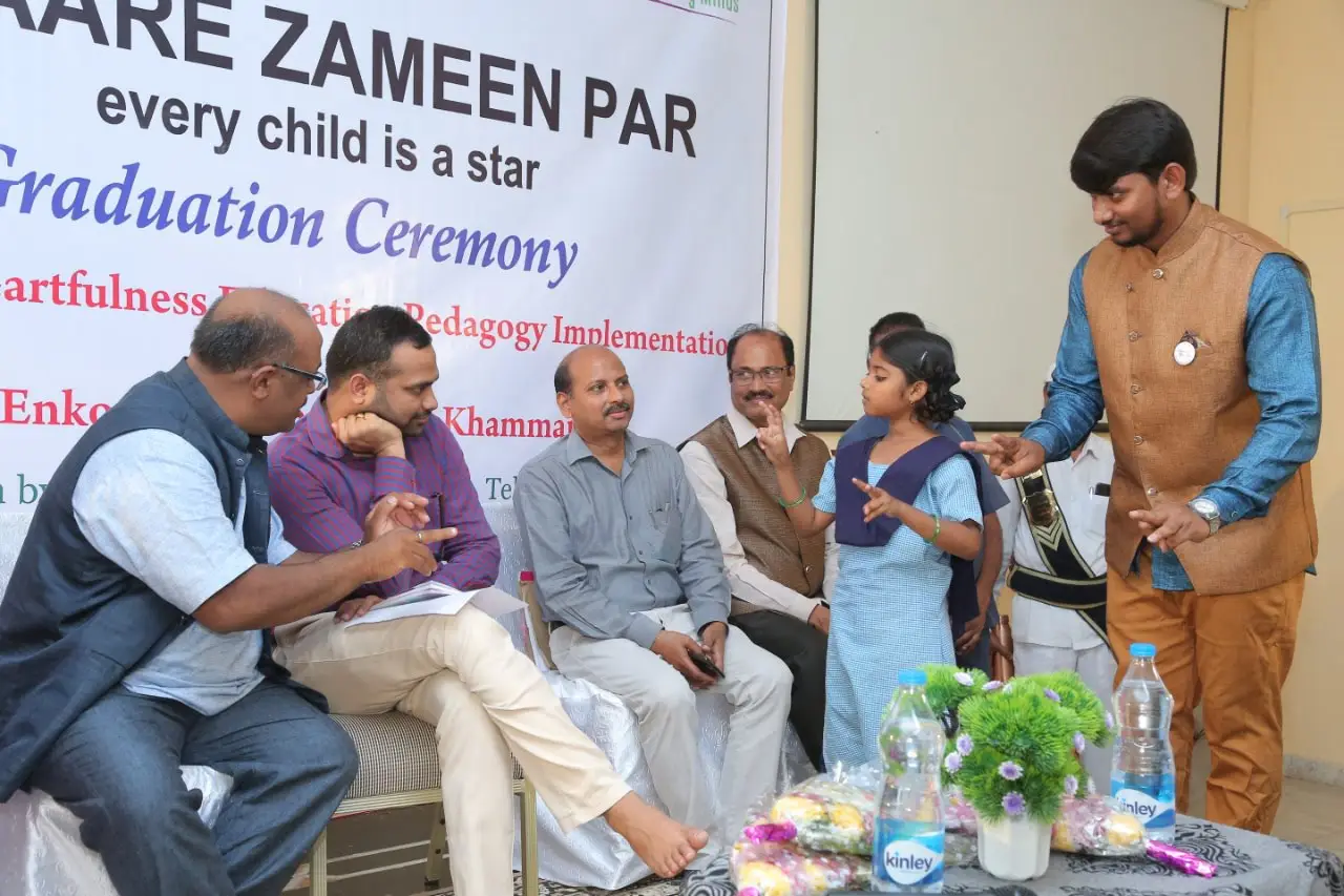 Memory Training for Parents by Dr. Venkatesh Palakula 44 Memory trainer Venkatesh Palakula teaching brain development techniques